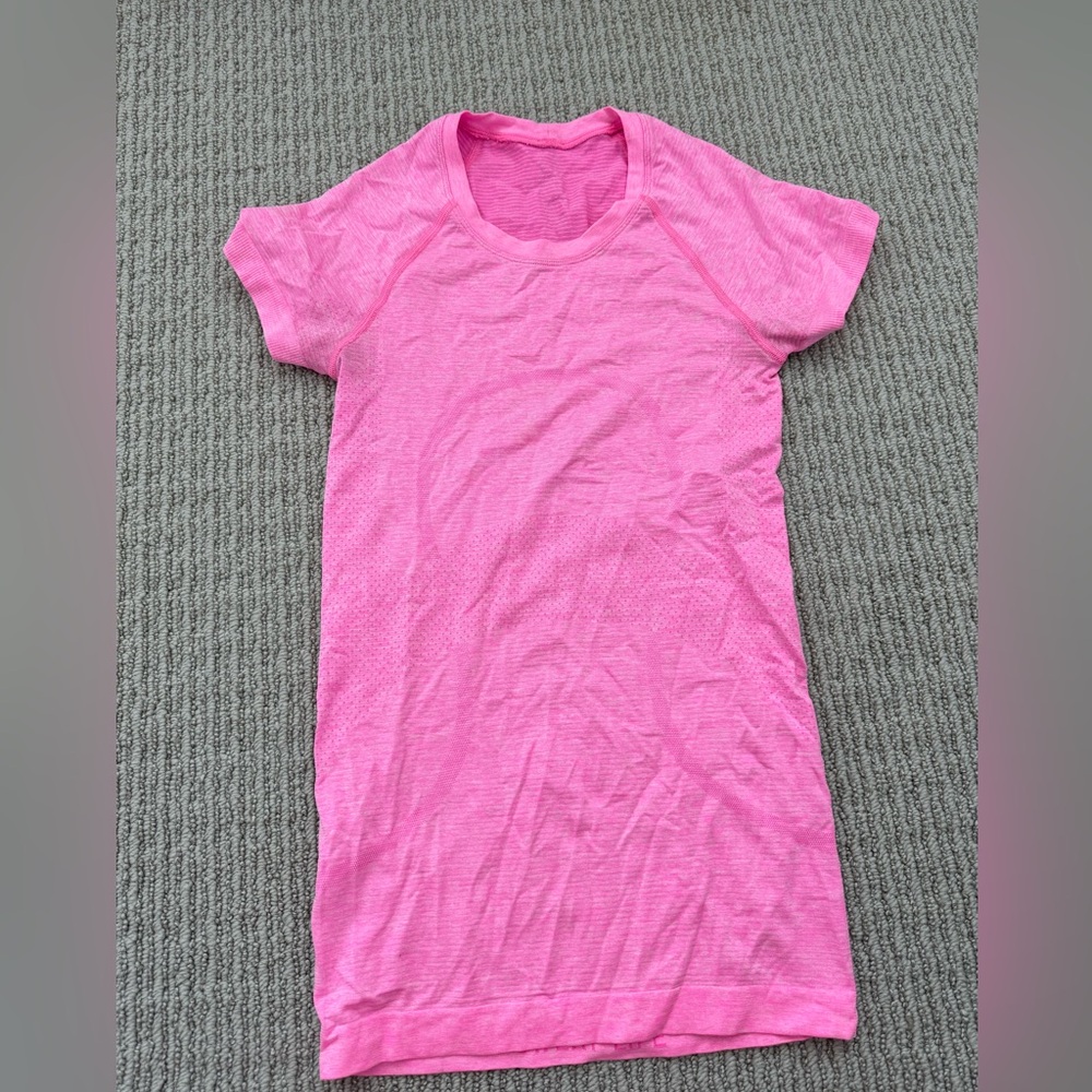Pink swiftly tshirt!